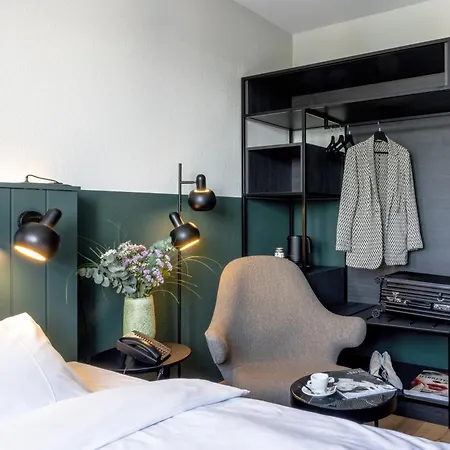 Free Parking Hotel