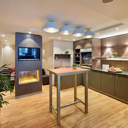 Hotel Free Parking 3*