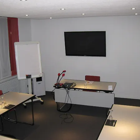 Hotel Free Parking 3*