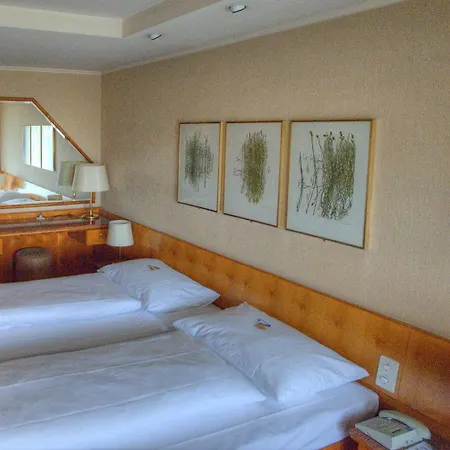 Hotel Free Parking 3*