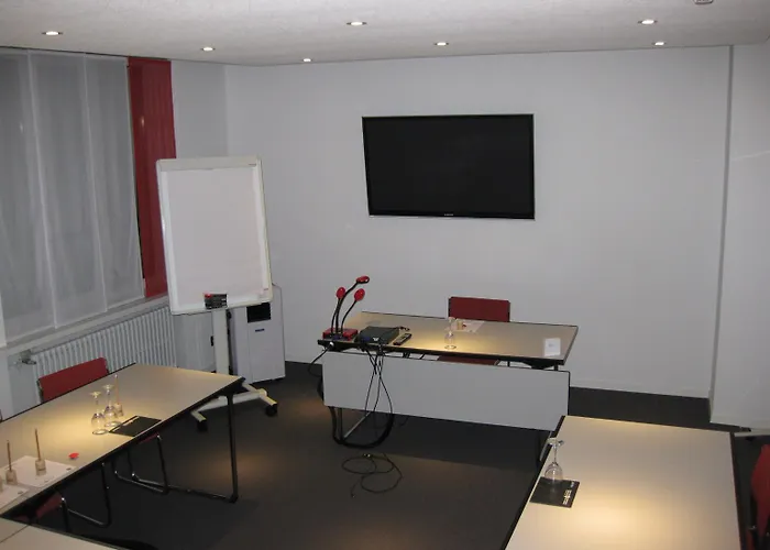 Hotel Free Parking 3*