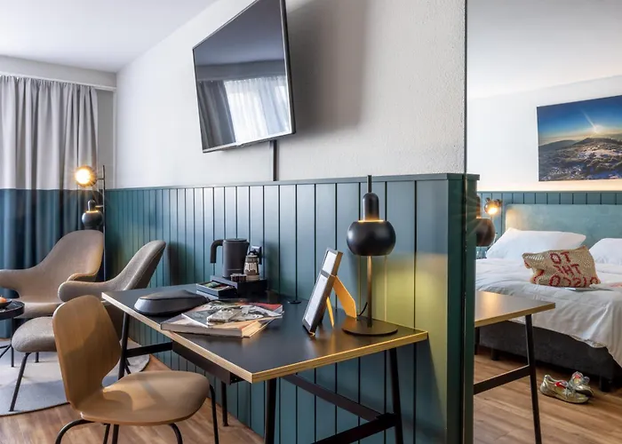 Szálloda Free Parking Biel